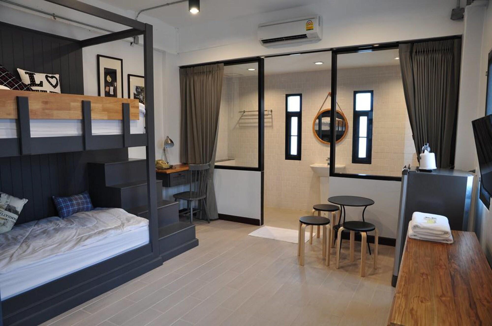C Room @ Airport By Choktawee Chiang Mai Exteriör bild